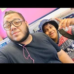 Meet your Posher, Javier